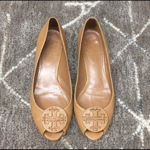 Tory Burch Tan Wedge size 7.5